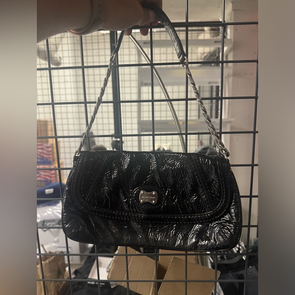 Black michael kors patent leather small purse